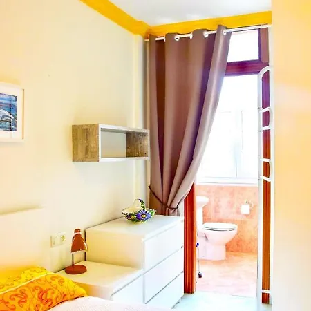 2e Am Playa Burriana 1 Linea, Erste Strandreihe Front Row, Fast Wi-fi, Air Conditioning * Nerja